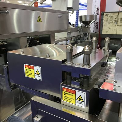 CE อนุมัติเครื่องหีบห่อปิดผนึกแบบมัลติฟังก์ชั่นสำหรับเม็ดยาเม็ดและยาเม็ด